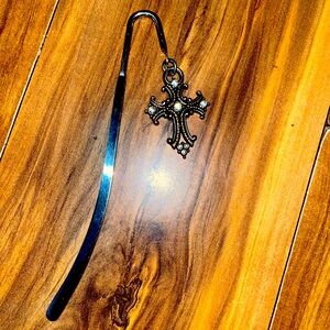 Brighton Cross Book Marker - 2409